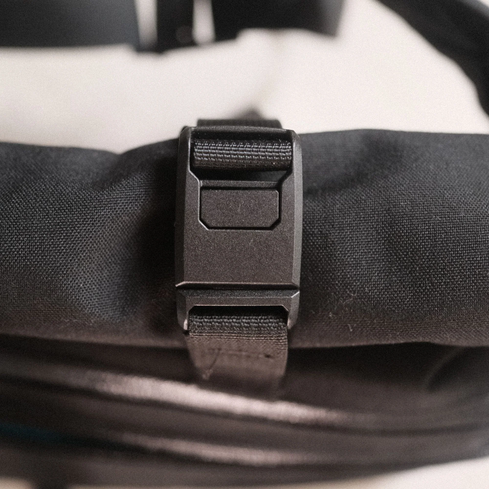 Center Push Magic Buckle - Image 4