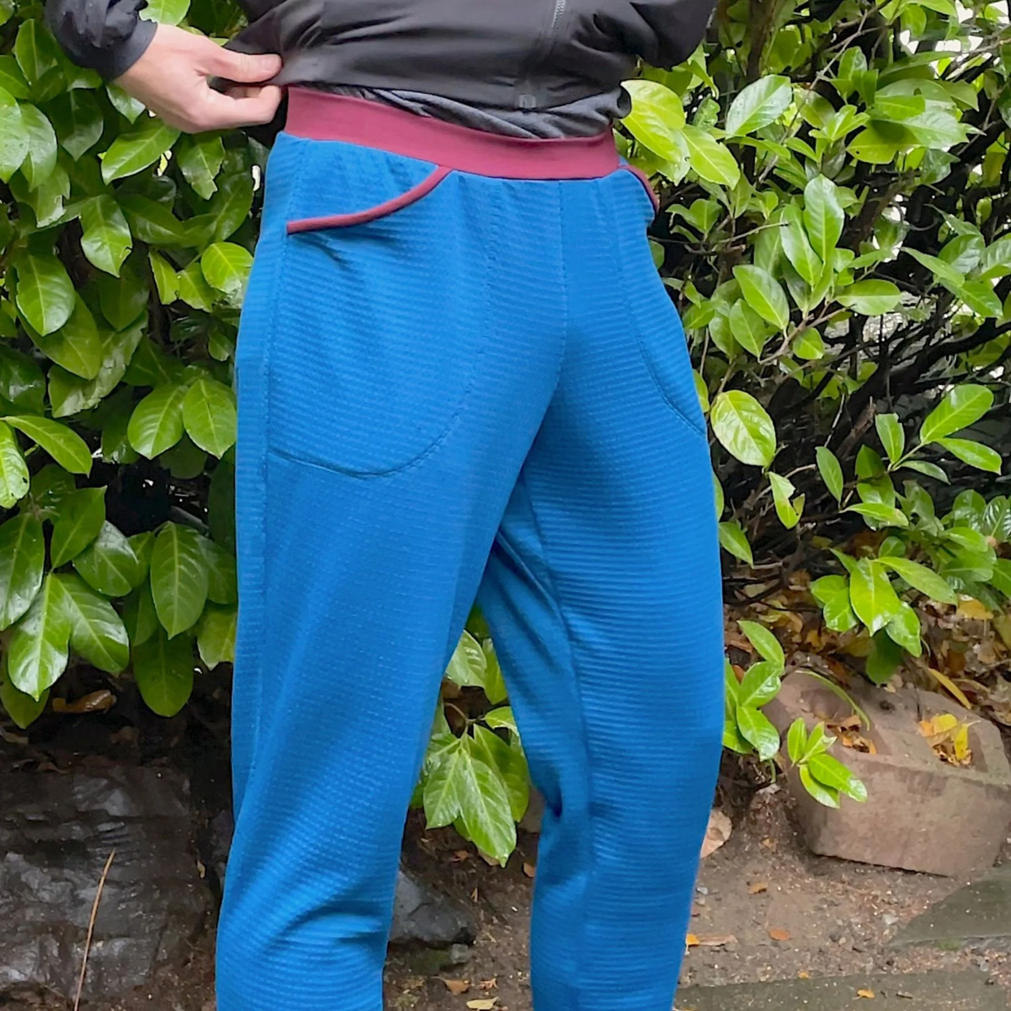 Polartec® Power Grid Fleece 9110 OR - Full Roll - Image 8