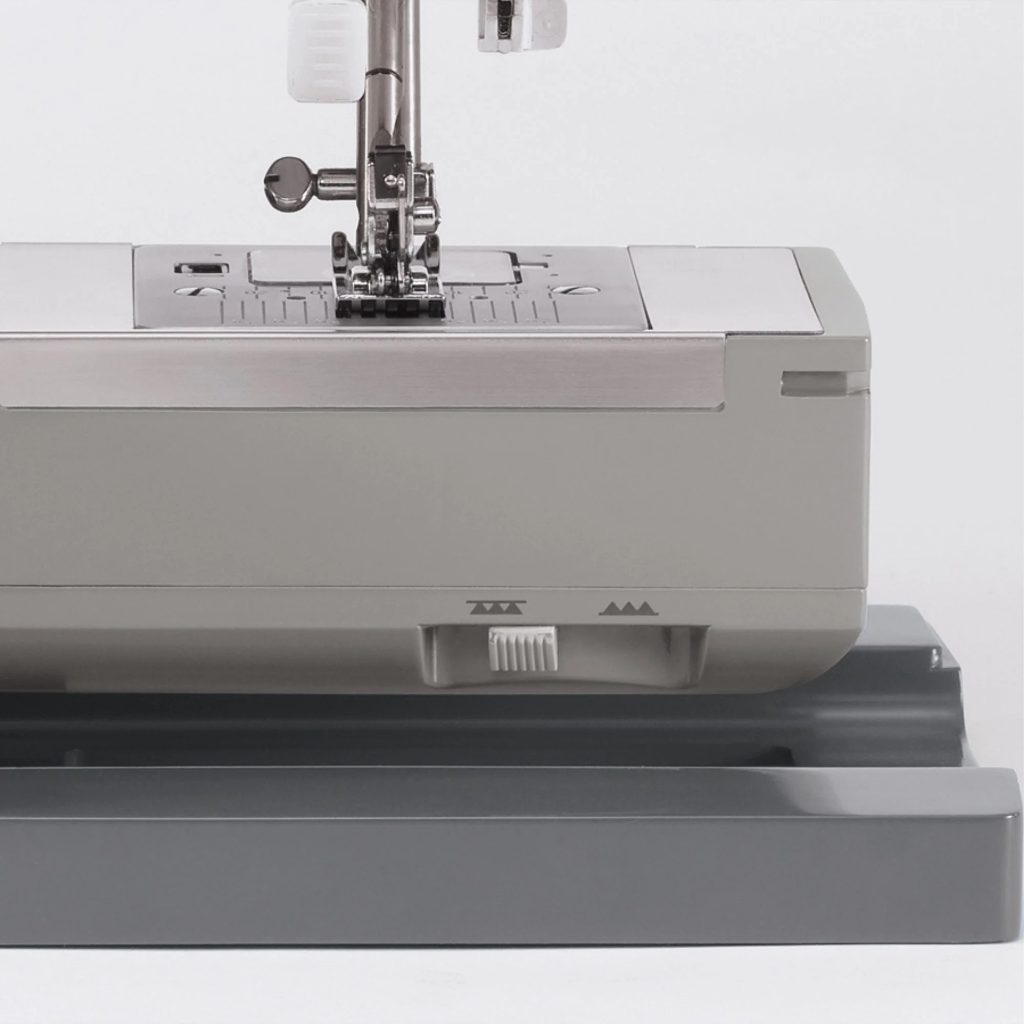 Singer® Heavy Duty 4411 Sewing Machine - Image 2