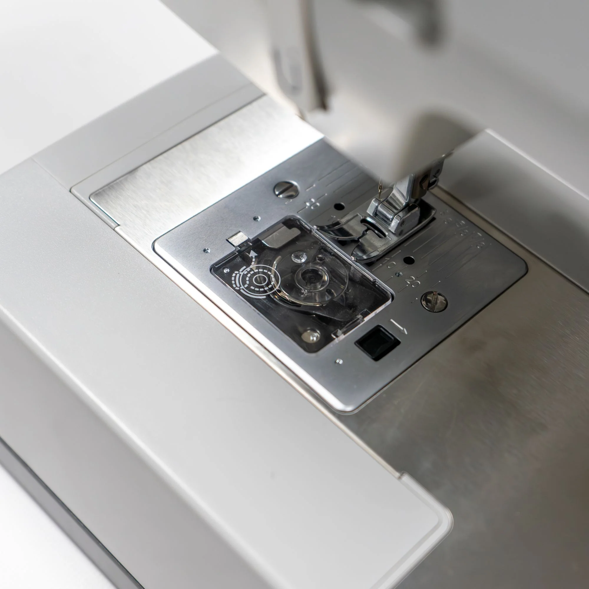 Singer® Heavy Duty 4411 Sewing Machine - Image 5